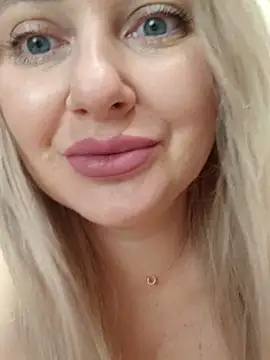 LadyLolyPop  online show from October 3, 12:16 am