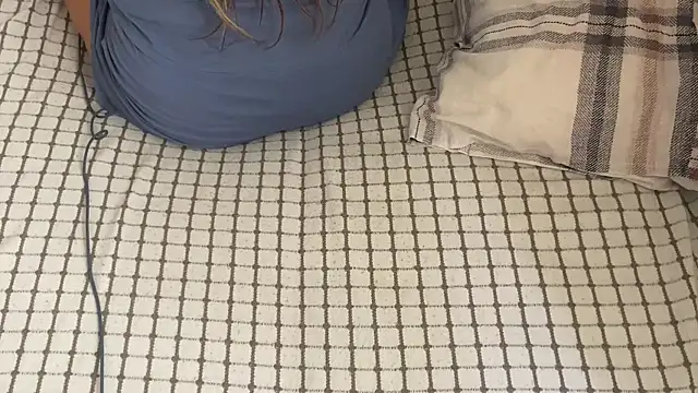 Snapshot of Ceyceys chatting on October 13, 9:45 am Ceyceys online show from October 13, 9:45 am