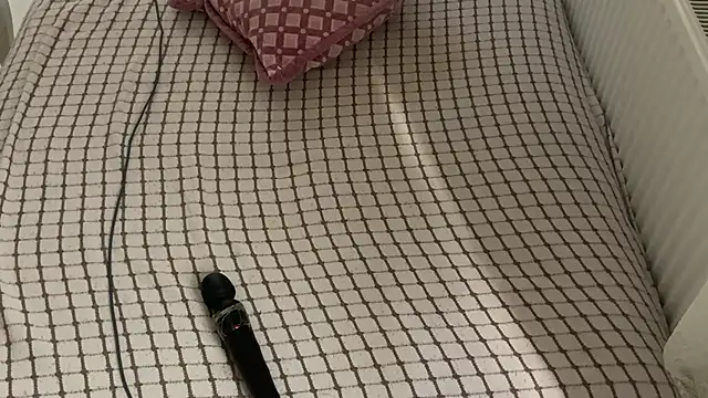 Snapshot of Ceyceys chatting on October 4, 8:42 am Ceyceys online show from October 4, 8:42 am