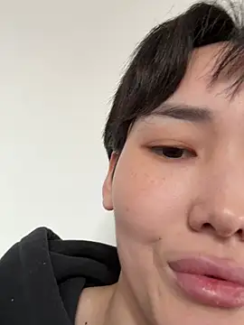 sweet adelin online show from February 10, 10:40 am