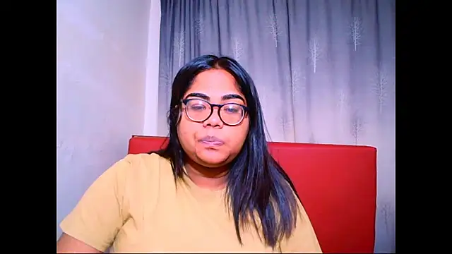 Snapshot of Indian_Lola00 chatting on October 6, 4:29 am Indian Lola00 online show from October 6, 4:29 am