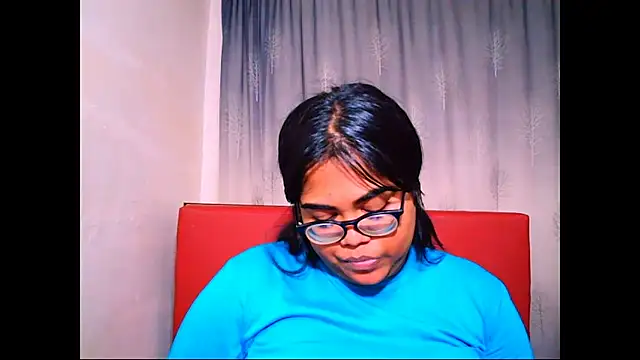 Snapshot of Indian_Lola00 chatting on October 2, 4:23 pm Indian Lola00 online show from October 2, 4:23 pm