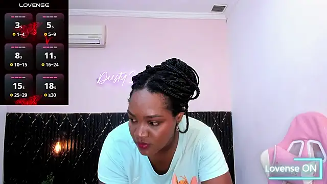 Snapshot of chanel_brunette chatting on October 27, 7:08 pm chanel brunette online show from October 27, 7:08 pm