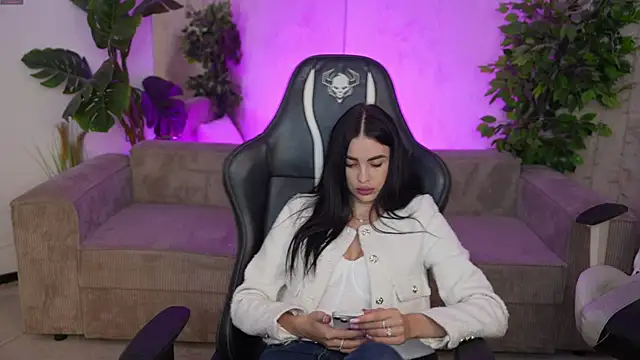 Tina Breeze online show from September 25, 7:07 am