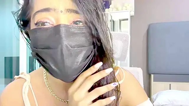 MonalisaDono18 online show from December 19, 2:59 am