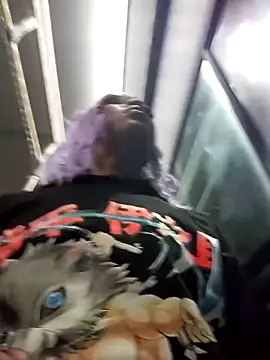 Snapshot of Honey-420- chatting on October 1, 2:16 am Honey-420- online show from October 1, 2:16 am