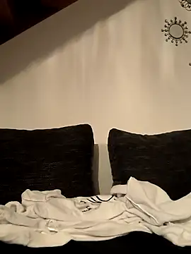 LadySaraah34 online show from November 13, 11:15 pm