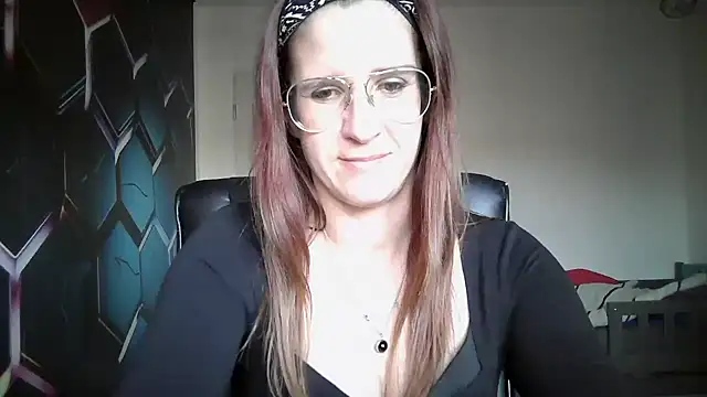 KayaRose online show from October 1, 3:17 pm