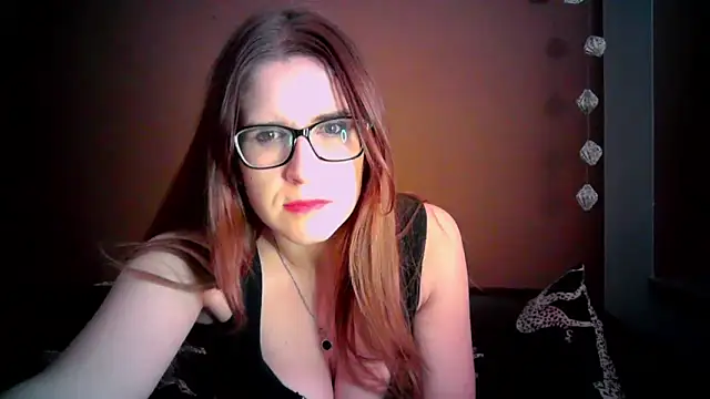 KayaRose online show from October 30, 4:30 pm