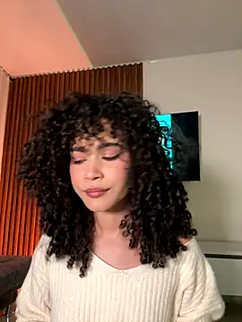 Lianh Benett online show from October 3, 6:18 am