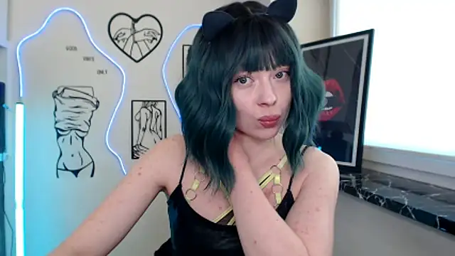 JessieJessNolan69 online show from May 2, 3:15 pm