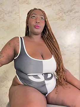 Snapshot of emilyrojas chatting on October 1, 1:05 pm emilyrojas online show from October 1, 1:05 pm