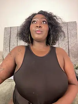 Snapshot of emilyrojas chatting on October 13, 12:30 pm emilyrojas online show from October 13, 12:30 pm