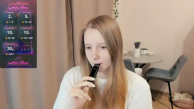 Snapshot of Alyaley chatting on September 21, 4:49 pm Alyaley online show from September 21, 4:49 pm