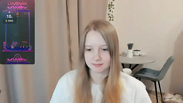 Snapshot of Alyaley chatting on October 13, 6:43 pm Alyaley online show from October 13, 6:43 pm