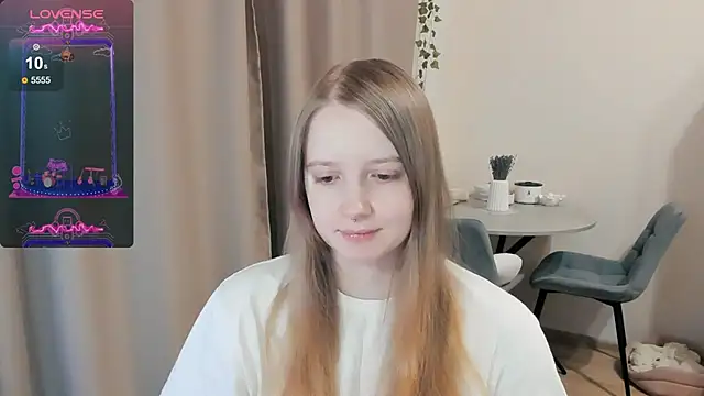 Snapshot of Alyaley chatting on October 6, 8:35 pm Alyaley online show from October 6, 8:35 pm