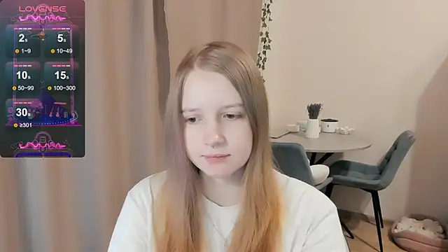 Snapshot of Alyaley chatting on September 17, 6:00 am Alyaley online show from September 17, 6:00 am