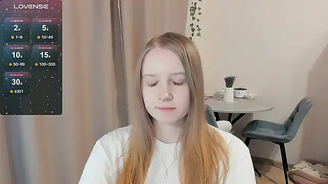 Snapshot of Alyaley chatting on October 20, 5:27 pm Alyaley online show from October 20, 5:27 pm