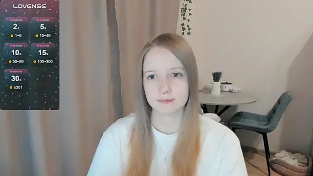 Snapshot of Alyaley chatting on October 29, 3:22 am Alyaley online show from October 29, 3:22 am