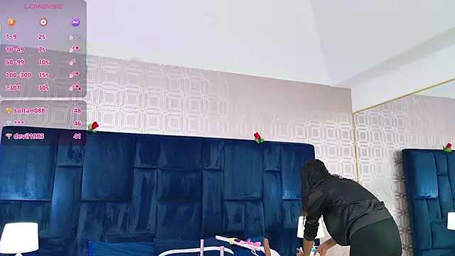 AnyLeonhard online show from October 12, 8:00 pm