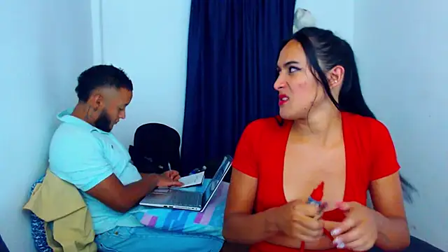 misss estrella online show from October 12, 9:50 pm