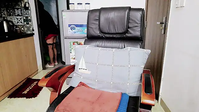 Snapshot of Miu-Le chatting on October 31, 12:45 am Miu-Le online show from October 31, 12:45 am