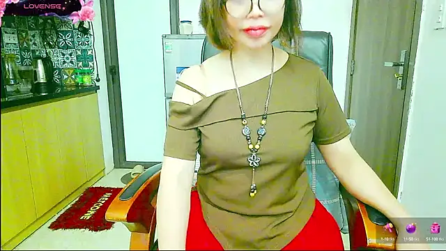 Snapshot of Miu-Le chatting on September 26, 8:50 pm Miu-Le online show from September 26, 8:50 pm