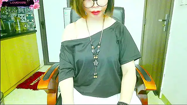 Snapshot of Miu-Le chatting on September 14, 4:49 pm Miu-Le online show from September 14, 4:49 pm