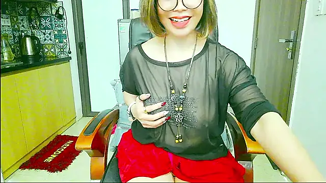 Snapshot of Miu-Le chatting on October 5, 10:15 pm Miu-Le online show from October 5, 10:15 pm