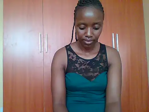 Snapshot of sexy_darleen23 chatting on September 18, 8:24 am sexy darleen23 online show from September 18, 8:24 am