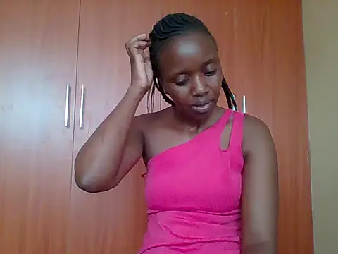 Snapshot of sexy_darleen23 chatting on September 23, 8:23 am sexy darleen23 online show from September 23, 8:23 am