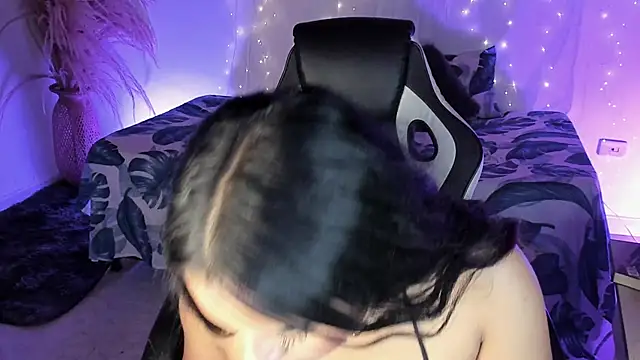 Riana Kean online show from March 21, 3:11 am