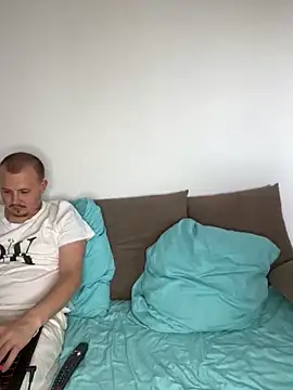 MrMrsRight online show from October 5, 10:20 am