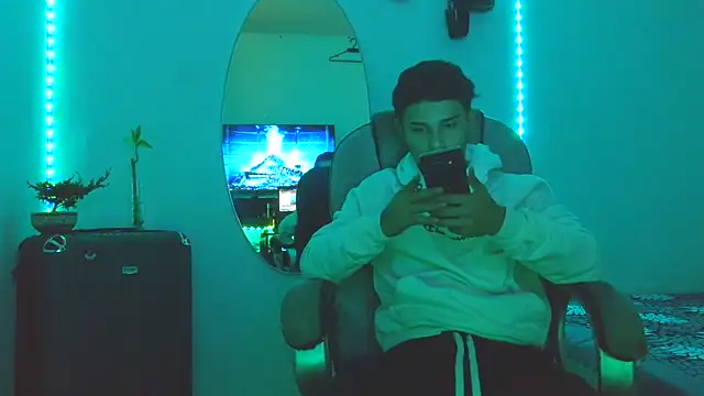 Skartoliver online show from November 3, 4:05 am