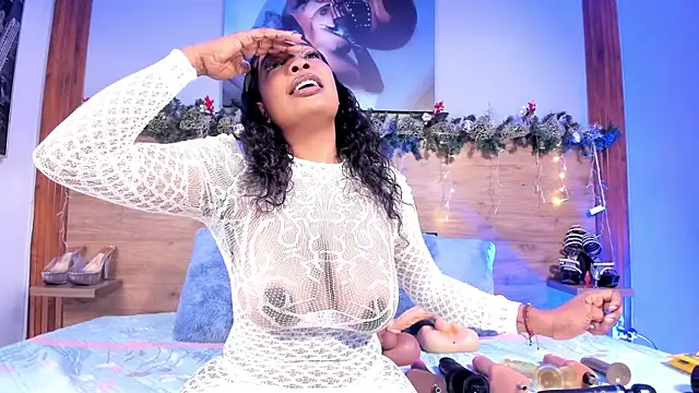 Aliisson Cruz online show from December 20, 5:28 pm