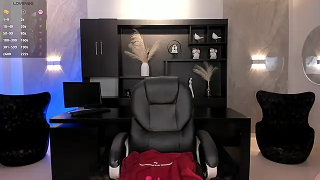 Snapshot of AmberLewis_ chatting on October 4, 3:45 am AmberLewis online show from October 4, 3:45 am