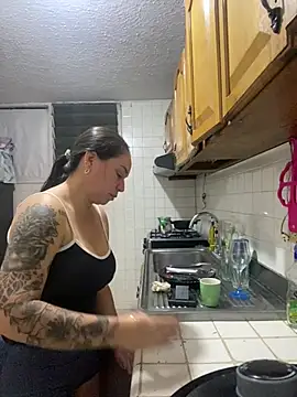 HealingHoney online show from February 18, 3:16 am