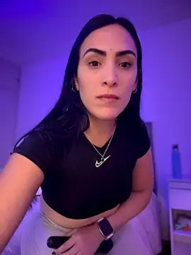 alessandra-a online show from April 5, 10:31 pm