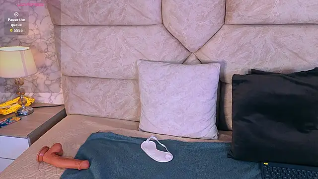 amatista  smith online show from March 21, 7:30 pm