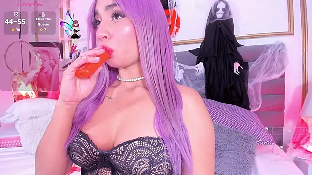 MandyWester online show from October 22, 9:20 pm