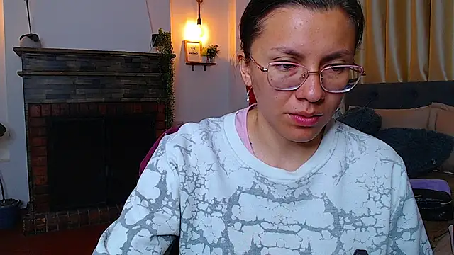 Snapshot of karlamorris_ chatting on October 3, 2:00 pm karlamorris online show from October 3, 2:00 pm