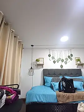 Snapshot of karlamorris_ chatting on October 20, 1:36 pm karlamorris online show from October 20, 1:36 pm