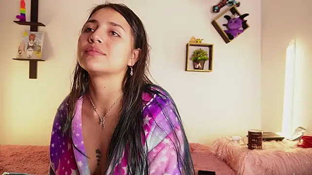 Snapshot of Sophy_SmileSweet chatting on September 26, 10:35 am Sophy SmileSweet online show from September 26, 10:35 am