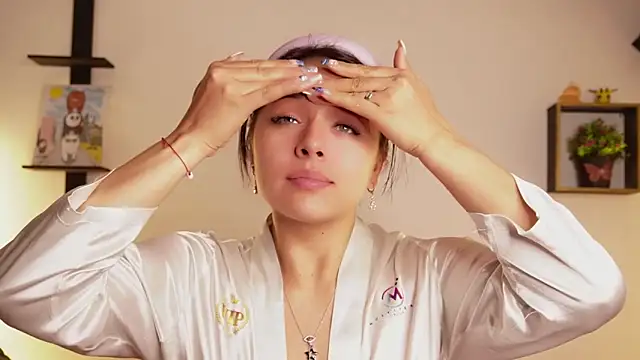 Snapshot of Sophy_SmileSweet chatting on October 14, 11:02 am Sophy SmileSweet online show from October 14, 11:02 am