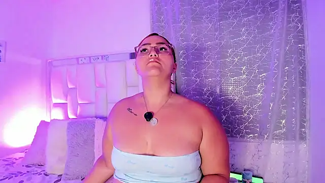 LeahxBarker online show from February 24, 3:49 am