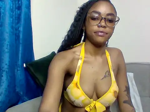 Snapshot of _crystal_princesss chatting on October 28, 5:24 am crystal princesss online show from October 28, 5:24 am