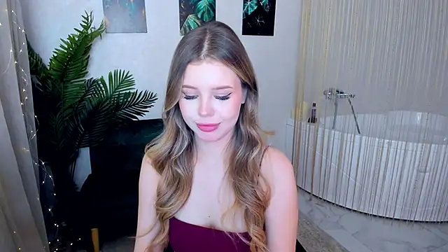 Snapshot of FollowLovee chatting on October 7, 7:51 pm FollowLovee online show from October 7, 7:51 pm