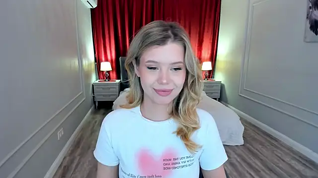 FollowLovee online show from June 2, 8:21 pm