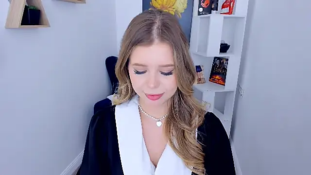 Snapshot of FollowLovee chatting on September 26, 1:09 pm FollowLovee online show from September 26, 1:09 pm