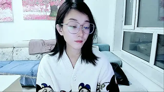 Snapshot of NIAN-er chatting on October 26, 3:07 pm NIAN-er online show from October 26, 3:07 pm